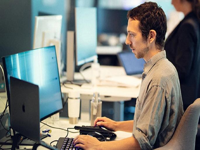 IT Jobs in India: 40,000 jobs in cyber security sector in India, salary in lakhs | योग्य उमेदवार मिळेना; भारतात सायबर सिक्योरिटी क्षेत्रात 40,000 नोकऱ्या, लाखोंमध्ये पगार... IT Jobs in India: 40,000 jobs in cyber security sector in India, salary in lakhs | योग्य उमेदवार मिळेना; भारतात सायबर सिक्योरिटी क्षेत्रात 40,000 नोकऱ्या, लाखोंमध्ये पगार...