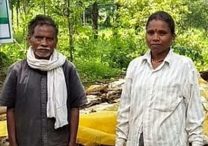A family in Bhandara district is looking for shelter under the cover of tears | भंडारा जिल्ह्यातले एक बहुरुपी कुटुंब आसवांच्या पांघरुणात शोधतोय निवारा A family in Bhandara district is looking for shelter under the cover of tears | भंडारा जिल्ह्यातले एक बहुरुपी कुटुंब आसवांच्या पांघरुणात शोधतोय निवारा