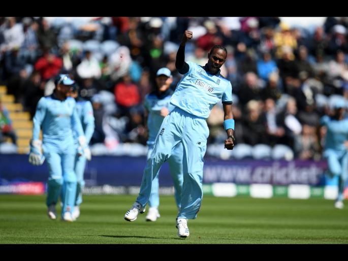 A wicket and a six! An important World Cup win for Jofra Archer and England On This Day in 2019  | बाबो... एकाच चेंडूवर बेल्सही उडाल्या अन् षटकारही गेला, पाहा कसा तो?