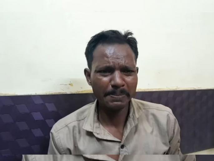 husband appealed to collector ias dm to call his wife back she got government job | लाखोंचं कर्ज काढून शिकवलं आता बायको म्हणते, "माझ्या आयुष्यात कुणीतरी आलंय, तू दुसरी बघ" husband appealed to collector ias dm to call his wife back she got government job | लाखोंचं कर्ज काढून शिकवलं आता बायको म्हणते, "माझ्या आयुष्यात कुणीतरी आलंय, तू दुसरी बघ"