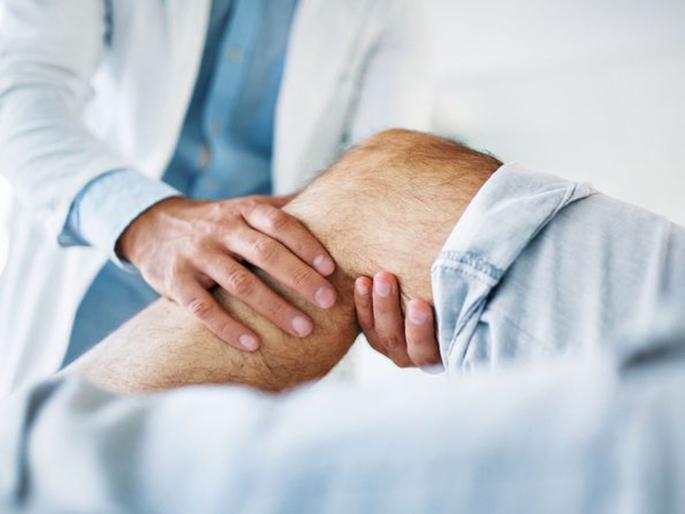 Joint replacement surgery can increase the sugar level in diabetics says a study | 'या' गोष्टीमुळे डायबिटीजच्या रूग्णांमध्ये शुगर वाढण्याचा धोका - रिसर्च Joint replacement surgery can increase the sugar level in diabetics says a study | 'या' गोष्टीमुळे डायबिटीजच्या रूग्णांमध्ये शुगर वाढण्याचा धोका - रिसर्च