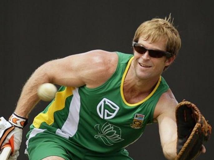 Jonty Rhodes reveals big plans after applying for Team India's fielding coach job | टीम इंडियाचा क्षेत्ररक्षक प्रशिक्षक का व्हायचंय? जाँटी ऱ्होड्सनं सांगितलं कारण