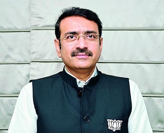 Firring on Nagpur Mayor Sandeep Joshi | नागपूरचे महापौर संदीप जोशी यांच्यावर गोळीबार Firring on Nagpur Mayor Sandeep Joshi | नागपूरचे महापौर संदीप जोशी यांच्यावर गोळीबार