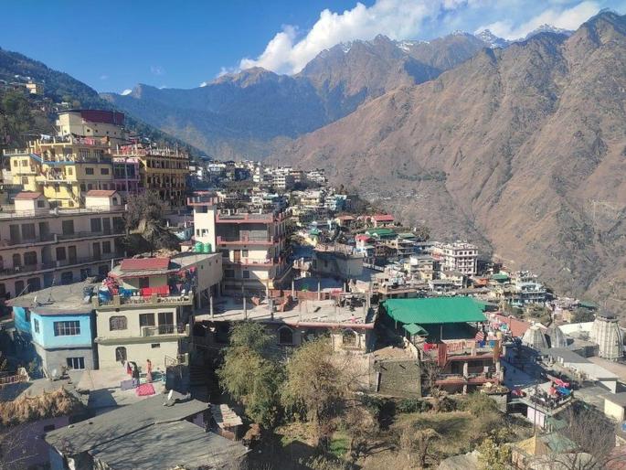 Center approves Joshimath reconstruction plan; 1658.17 crore sanctioned Rs | जोशीमठाच्या पुनर्निर्माण योजनेला केंद्राची मंजुरी; 1658.17 कोटी रुपये मंजूर 