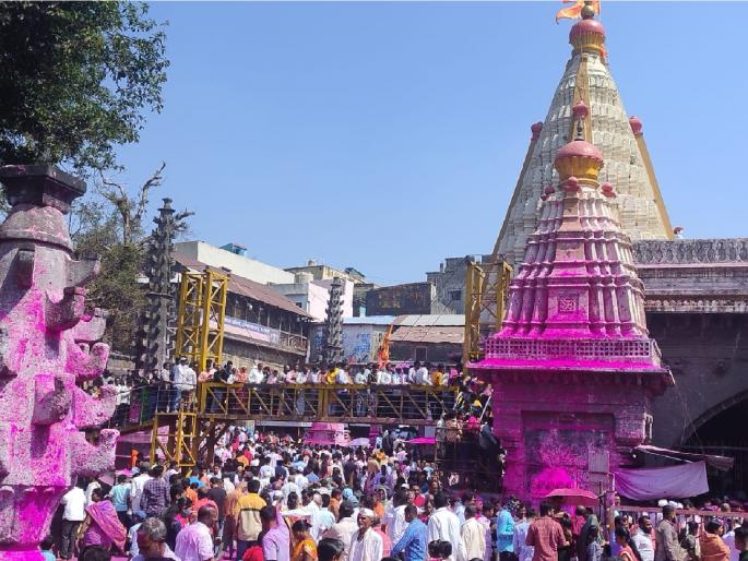 A crowd of devotees on the occasion of the full moon of Polya on Jotiba, First kheta on 12th February | Kolhapur News: जोतिबावर पोळ्याच्या पौर्णिमेनिमित्त भाविकांची गर्दी, १२ फेब्रुवारीला पहिला खेटा  A crowd of devotees on the occasion of the full moon of Polya on Jotiba, First kheta on 12th February | Kolhapur News: जोतिबावर पोळ्याच्या पौर्णिमेनिमित्त भाविकांची गर्दी, १२ फेब्रुवारीला पहिला खेटा