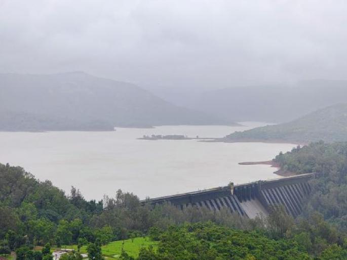 134 TMC water storage in major project in Satara district 1050 cusecs discharge from Koyne | सातारा जिल्ह्यातील प्रमुख प्रकल्पात १३४ टीएमसी पाणीसाठा, कोयनेतून १०५० क्यूसेक विसर्ग 134 TMC water storage in major project in Satara district 1050 cusecs discharge from Koyne | सातारा जिल्ह्यातील प्रमुख प्रकल्पात १३४ टीएमसी पाणीसाठा, कोयनेतून १०५० क्यूसेक विसर्ग