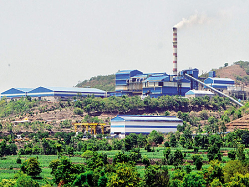 Big news; 57 sugar mills in the state spent Rs 799 crore on FRP | मोठी बातमी; राज्यातील ५७ साखर कारखान्यांनी एफआरपीचे ७९९ कोटी थकविले