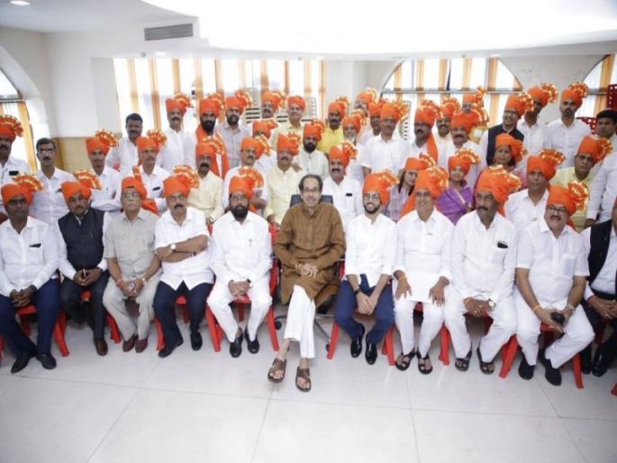 Shiv Sena MLA to leave for Jaipur after meeting; Desire to go to Goa | Maharashtra Government: शिवसेनेचे आमदार बैठकीनंतर जयपूरला होणार रवाना; गोव्याला जाण्याची इच्छा Shiv Sena MLA to leave for Jaipur after meeting; Desire to go to Goa | Maharashtra Government: शिवसेनेचे आमदार बैठकीनंतर जयपूरला होणार रवाना; गोव्याला जाण्याची इच्छा