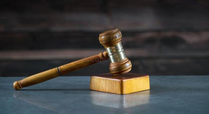 Let the woman who dreams of standing on her own feet live independently; High Court Order | स्वत:च्या पायावर उभे होण्याचे स्वप्न असलेल्या महिलेला स्वतंत्रपणे जगू द्या; उच्च न्यायालयाचा आदेश Let the woman who dreams of standing on her own feet live independently; High Court Order | स्वत:च्या पायावर उभे होण्याचे स्वप्न असलेल्या महिलेला स्वतंत्रपणे जगू द्या; उच्च न्यायालयाचा आदेश