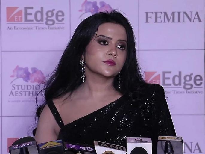 Shiv Sena councilor Amey Ghole responds to Amruta Fadnavis remarks | सत्तालोभी आनंदीबाईंमुळे राघोबा खलनायक ठरले; अमृता फडणवीसांवर शिवसेनेचा 'बाण' Shiv Sena councilor Amey Ghole responds to Amruta Fadnavis remarks | सत्तालोभी आनंदीबाईंमुळे राघोबा खलनायक ठरले; अमृता फडणवीसांवर शिवसेनेचा 'बाण'