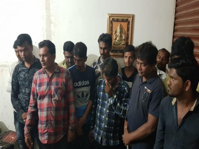 Police raid on gambling spot in jalna | जालन्यातील जुगार अड्यावर पोलीसांचा छापा Police raid on gambling spot in jalna | जालन्यातील जुगार अड्यावर पोलीसांचा छापा