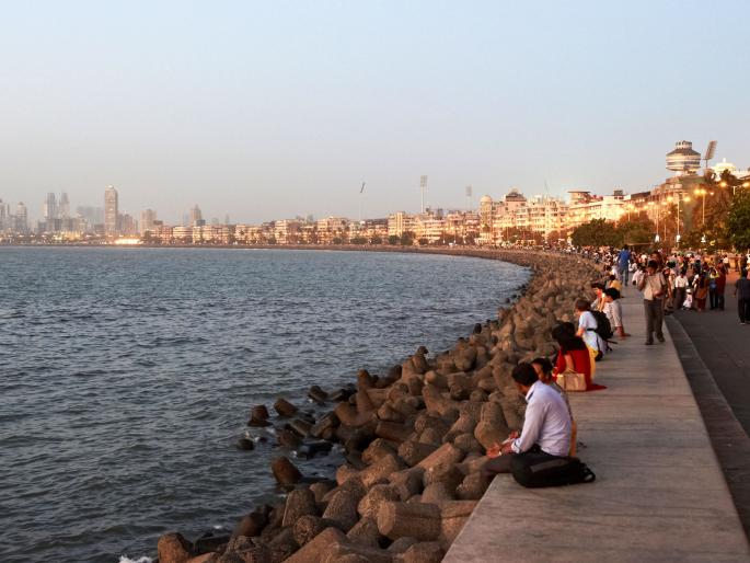 Get out of the house, be careful! | घराबाहेर पडताय, खबरदारी घ्या! Get out of the house, be careful! | घराबाहेर पडताय, खबरदारी घ्या!