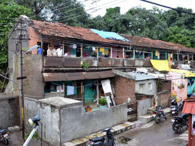 Recognition Solapur Chali Chanan; Jupa humanity and affectionate moisture | ओळख सोलापुरी चाळीची; चाळीनं जपला माणुसकीचा अन् आपुलकीचा ओलावा Recognition Solapur Chali Chanan; Jupa humanity and affectionate moisture | ओळख सोलापुरी चाळीची; चाळीनं जपला माणुसकीचा अन् आपुलकीचा ओलावा