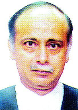 Justice Bhushan Dharmadhikari's headquarters changed | न्या. भूषण धर्माधिकारी यांच्या मुख्यालयात बदल