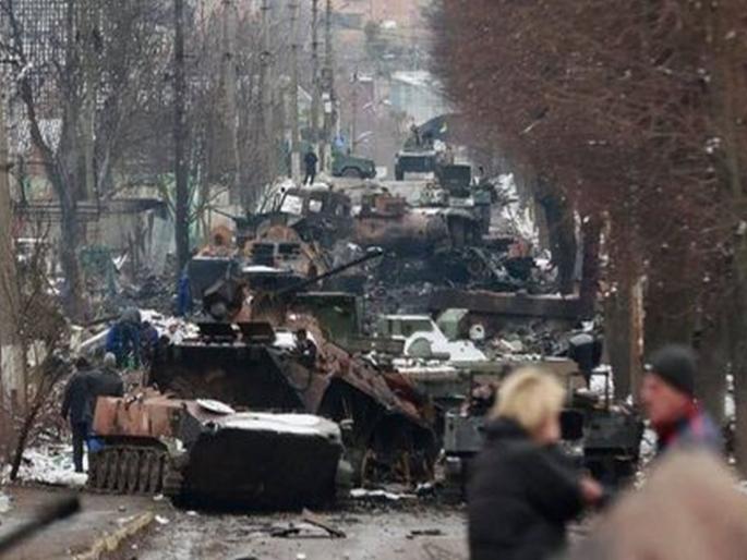 Russia Ukraine War: Russian troops angry after seeing Ukraine's fighting power; threatening to blow up the whole Konotop city | Russia Ukraine War: युक्रेनचा जोश पाहून रशियन सैन्याचे उडाले होश! संयम संपला, अख्खे शहर उडवून देण्याची दिली धमकी Russia Ukraine War: Russian troops angry after seeing Ukraine's fighting power; threatening to blow up the whole Konotop city | Russia Ukraine War: युक्रेनचा जोश पाहून रशियन सैन्याचे उडाले होश! संयम संपला, अख्खे शहर उडवून देण्याची दिली धमकी