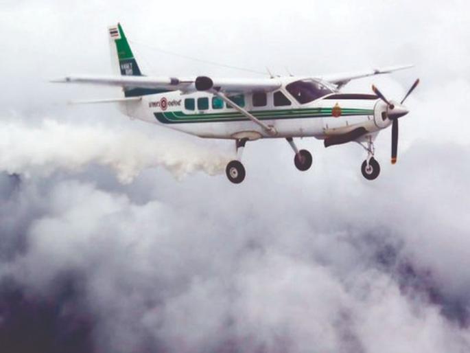 The mumbai municipality will issue a tender for artificial rain in a week | कृत्रिम पावसासाठी पालिका आठवड्यात काढणार निविदा; दिल्लीतील प्रयोगाकडे लक्ष The mumbai municipality will issue a tender for artificial rain in a week | कृत्रिम पावसासाठी पालिका आठवड्यात काढणार निविदा; दिल्लीतील प्रयोगाकडे लक्ष