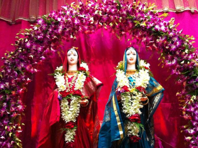 'Gaurai is my laddacha cahal ... ...' Gauri has to bring it all day today | ‘गौराई माझी लाडाची लाडाची गऽऽ...' आज दिवसभर केव्हाही आणाव्यात गौरी 'Gaurai is my laddacha cahal ... ...' Gauri has to bring it all day today | ‘गौराई माझी लाडाची लाडाची गऽऽ...' आज दिवसभर केव्हाही आणाव्यात गौरी