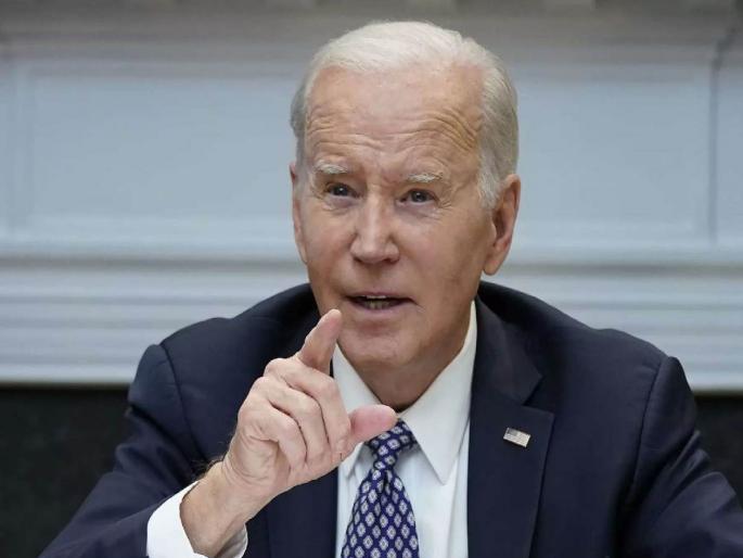 The shadow of financial crisis on the world due to debt on America, 83 lakh jobs are also at risk | अमेरिकेवरील कर्जामुळे जगावर आर्थिक संकटाची छाया, ८३ लाख नोकऱ्याही धोक्यात The shadow of financial crisis on the world due to debt on America, 83 lakh jobs are also at risk | अमेरिकेवरील कर्जामुळे जगावर आर्थिक संकटाची छाया, ८३ लाख नोकऱ्याही धोक्यात