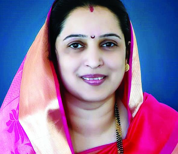 Jyotiyai's entry for the Assembly on Kawatha Palace | कवठेमहांकाळच्या पटलावर विधानसभेसाठी ज्योतिताईची एन्ट्री Jyotiyai's entry for the Assembly on Kawatha Palace | कवठेमहांकाळच्या पटलावर विधानसभेसाठी ज्योतिताईची एन्ट्री