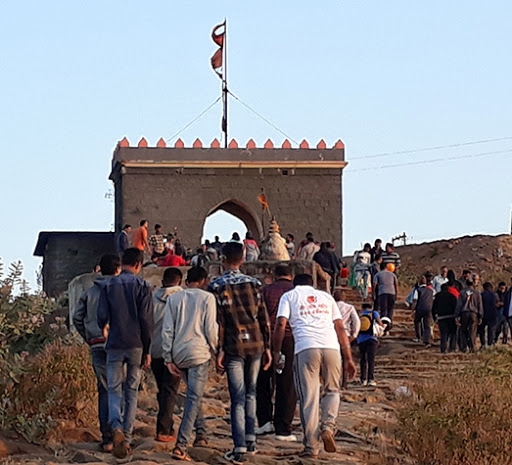 Ban on Jyotiba farms, Collector's letter to Devasthan | जोतिबा खेट्यांवर बंदी,केवळ धार्मिक विधींना परवानगी Ban on Jyotiba farms, Collector's letter to Devasthan | जोतिबा खेट्यांवर बंदी,केवळ धार्मिक विधींना परवानगी