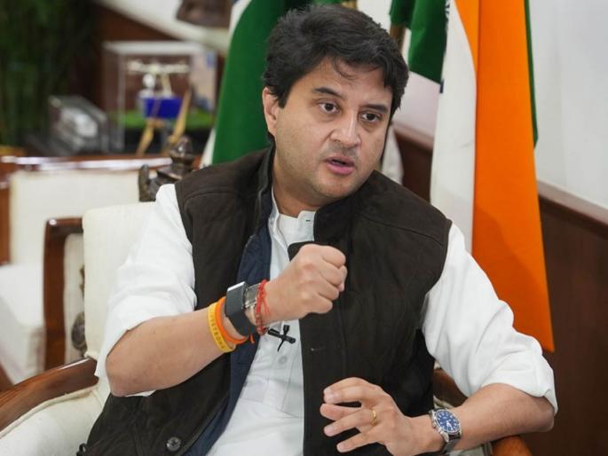 Commercial use of Navi Mumbai Airport from March 31, 2025, information from Union Minister Jyotiraditya Shinde | ३१ मार्च २०२५ पासून नवी मुंबई विमानतळाचा व्यावसायिक वापर, केंद्रीय मंत्री ज्योतिरादित्य शिंदे यांची माहिती  Commercial use of Navi Mumbai Airport from March 31, 2025, information from Union Minister Jyotiraditya Shinde | ३१ मार्च २०२५ पासून नवी मुंबई विमानतळाचा व्यावसायिक वापर, केंद्रीय मंत्री ज्योतिरादित्य शिंदे यांची माहिती