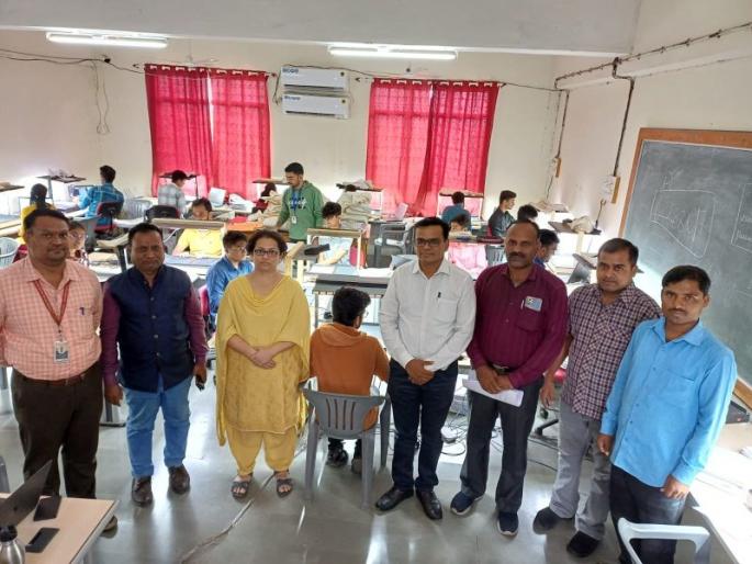 Result of 45 thousand students of Solapur University in just nine days | सोलापूर विद्यापीठातील ४५ हजार विद्यार्थ्यांचा निकाल अवघ्या नऊ दिवसात Result of 45 thousand students of Solapur University in just nine days | सोलापूर विद्यापीठातील ४५ हजार विद्यार्थ्यांचा निकाल अवघ्या नऊ दिवसात