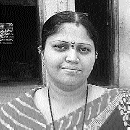 Both the mothers and their mothers were examined in the Class X examination | मुलांबरोबरच दोन मातांनी दिली दहावीची परीक्षा : सांगरूळ केंद्रावरील घटना Both the mothers and their mothers were examined in the Class X examination | मुलांबरोबरच दोन मातांनी दिली दहावीची परीक्षा : सांगरूळ केंद्रावरील घटना