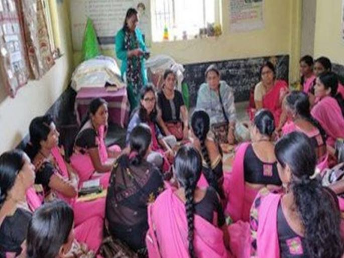 Five thousand Anganwadi workers in the district will get smart mobiles; Government's decision after the strike | जिल्ह्यात पाच हजारांवर अंगणवाडी सेविकांना मिळणार स्मार्ट मोबाइल; संपानंतर शासनाचा निर्णय Five thousand Anganwadi workers in the district will get smart mobiles; Government's decision after the strike | जिल्ह्यात पाच हजारांवर अंगणवाडी सेविकांना मिळणार स्मार्ट मोबाइल; संपानंतर शासनाचा निर्णय