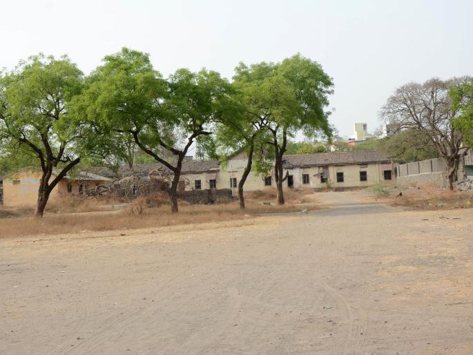 Inquiry from Clara Bruce police in Ahmednagar | अहमदनगरमधील क्लेरा ब्रूसप्रकरणी पोलिसांमार्फत चौकशी Inquiry from Clara Bruce police in Ahmednagar | अहमदनगरमधील क्लेरा ब्रूसप्रकरणी पोलिसांमार्फत चौकशी