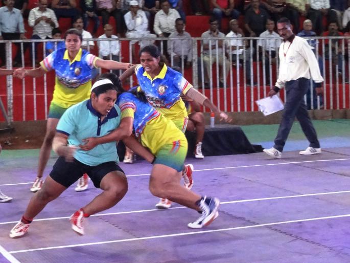 State level Kabaddi: suvarnayug and Shiv Shakti teams enter the final round | राज्यस्तरीय कबड्डी : सुवर्णयुग व शिवशक्ती संघांचा अतिम फेरीत प्रवेश State level Kabaddi: suvarnayug and Shiv Shakti teams enter the final round | राज्यस्तरीय कबड्डी : सुवर्णयुग व शिवशक्ती संघांचा अतिम फेरीत प्रवेश