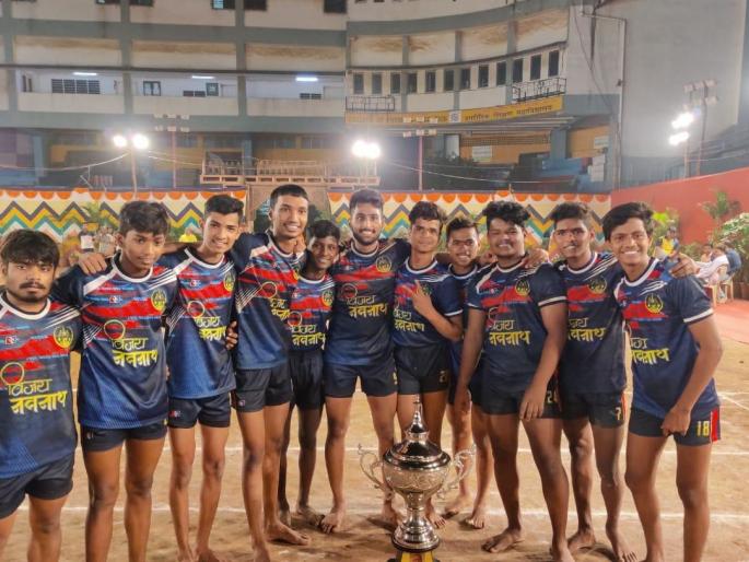 Kabaddi: Shivshakti, Mumbai police teams win | कबड्डी : शिवशक्ती, मुंबई पोलीस संघांना जेतेपद Kabaddi: Shivshakti, Mumbai police teams win | कबड्डी : शिवशक्ती, मुंबई पोलीस संघांना जेतेपद