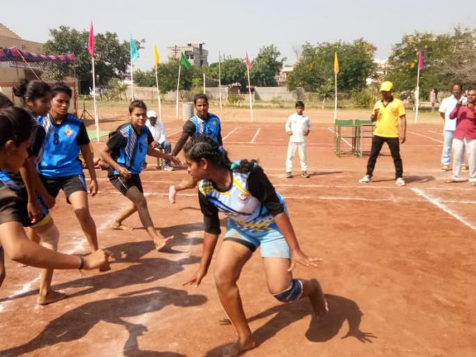 South Asian Games: Indian women win in kabaddi opening match | दक्षिण आशियाई क्रीडा स्पर्धा : कबड्डीत भारतीय महिलांची विजयी सलामी South Asian Games: Indian women win in kabaddi opening match | दक्षिण आशियाई क्रीडा स्पर्धा : कबड्डीत भारतीय महिलांची विजयी सलामी