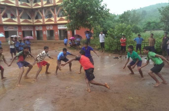Organizing Kabaddi at Kajalamba | काजळांबा येथे कबड्डी सामन्याचे आयोजन Organizing Kabaddi at Kajalamba | काजळांबा येथे कबड्डी सामन्याचे आयोजन