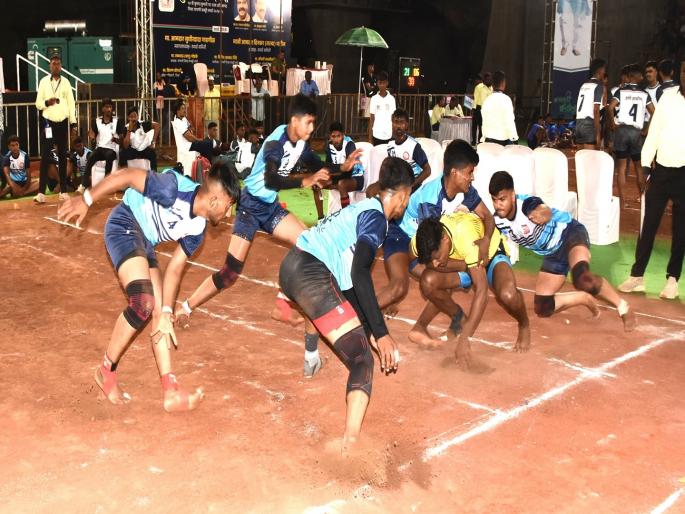 Progress of Thane, Pimpri-Chinchwad, Mumbai Suburban, Pune Rural in Chief Minister Cup Kabaddi Tournament going on at Sangliwadi | मुख्यमंत्री चषक कबड्डी: ठाणे, पिंपरी-चिंचवड, मुंबई उपनगर, पुणे ग्रामीणची आगेकूच Progress of Thane, Pimpri-Chinchwad, Mumbai Suburban, Pune Rural in Chief Minister Cup Kabaddi Tournament going on at Sangliwadi | मुख्यमंत्री चषक कबड्डी: ठाणे, पिंपरी-चिंचवड, मुंबई उपनगर, पुणे ग्रामीणची आगेकूच