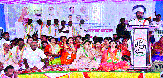  Due to Patangrao Kadam, the fame of Palus-Kadegaon | पतंगराव कदम यांच्यामुळे पलूस-कडेगावचा लौकिक -: विश्वजित कदम