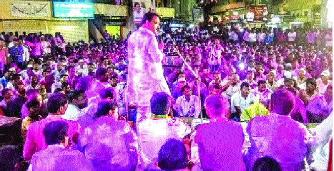 My struggle on the lives of the workers: Prithviraj Deshmukh | कार्यकर्त्यांच्या जिवावरच माझा संघर्ष : पृथ्वीराज देशमुख My struggle on the lives of the workers: Prithviraj Deshmukh | कार्यकर्त्यांच्या जिवावरच माझा संघर्ष : पृथ्वीराज देशमुख