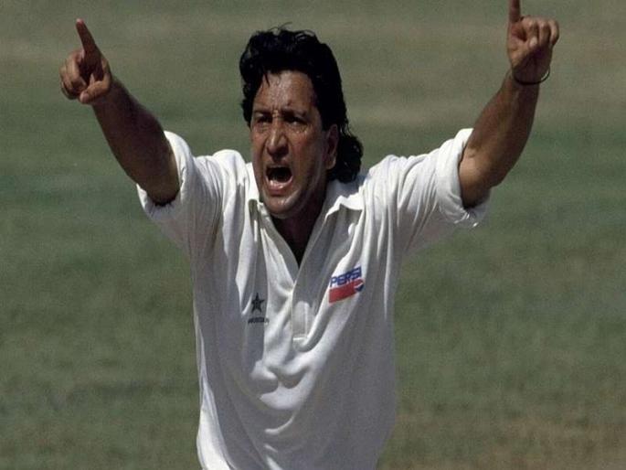 Abdul Kadir, king of leg spin, dies | लेग स्पिनचा बादशाह अब्दुल कादिर यांचे निधन