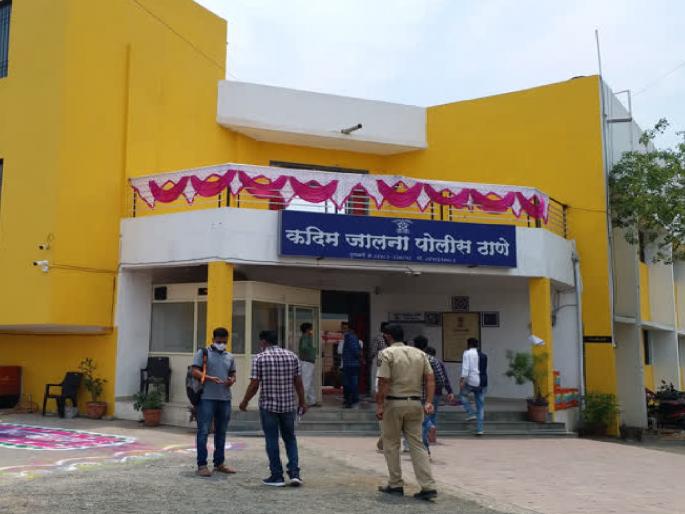 newborn baby kidnapped from woman hospital, shocking incident in Jalna city | महिला रुग्णालयातून नवजात बाळ पळवले, जालना शहरातील धक्कादायक घटना newborn baby kidnapped from woman hospital, shocking incident in Jalna city | महिला रुग्णालयातून नवजात बाळ पळवले, जालना शहरातील धक्कादायक घटना