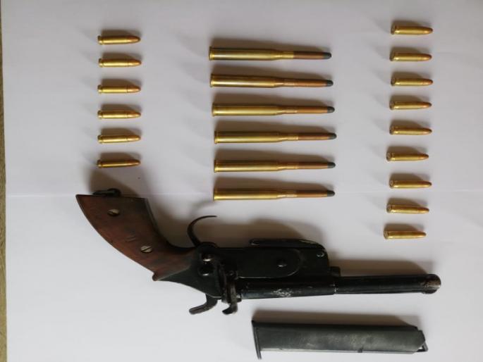 21 live cartridges were seized in the police protection time of palkhi | बारामतीत पालखी बंदोबस्तादरम्यान गावठी कट्ट्यासह २१ जिवंत काडतुसे जप्त 21 live cartridges were seized in the police protection time of palkhi | बारामतीत पालखी बंदोबस्तादरम्यान गावठी कट्ट्यासह २१ जिवंत काडतुसे जप्त