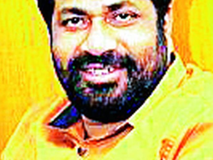 Do not keep project affected applications pending | प्रकल्पग्रस्तांचे अर्ज प्रलंबित ठेवू नका