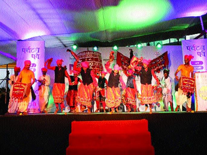 Capitol dance shines in 'Tourism Festival' festival | ‘पर्यटन पर्व’ महोत्सवात चमकले कैपत नृत्य Capitol dance shines in 'Tourism Festival' festival | ‘पर्यटन पर्व’ महोत्सवात चमकले कैपत नृत्य
