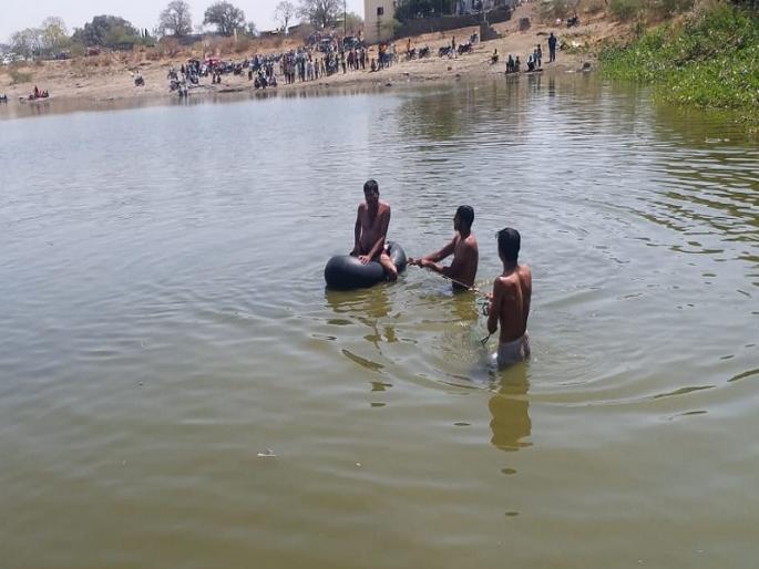 The youth of Aurangabad drowned in a lake in Kagajipura | औरंगाबादच्या युवकाचा कागजीपुरा येथील तलावात बुडून मृत्यू The youth of Aurangabad drowned in a lake in Kagajipura | औरंगाबादच्या युवकाचा कागजीपुरा येथील तलावात बुडून मृत्यू