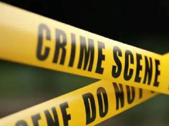 Attacked by an unknown person. The injured was admitted to the government hospital with a bullet that penetrated his head in kagal kolhapur | Kolhapur: अज्ञाताकडून हल्ला, डोक्यात घुसलेल्या कोयत्यासह जखमी रुग्णालयात; प्रकृती चिंताजनक Attacked by an unknown person. The injured was admitted to the government hospital with a bullet that penetrated his head in kagal kolhapur | Kolhapur: अज्ञाताकडून हल्ला, डोक्यात घुसलेल्या कोयत्यासह जखमी रुग्णालयात; प्रकृती चिंताजनक