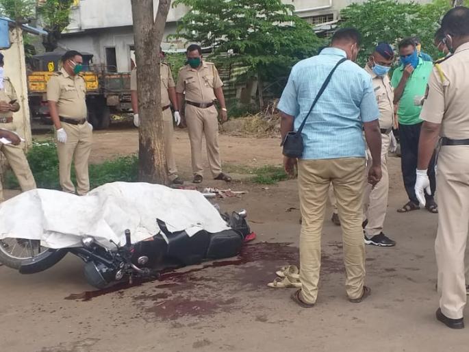 Murder of youth due to hegemony in Kagal city | कागल शहरात वर्चस्ववादातून युवकाचा खून Murder of youth due to hegemony in Kagal city | कागल शहरात वर्चस्ववादातून युवकाचा खून