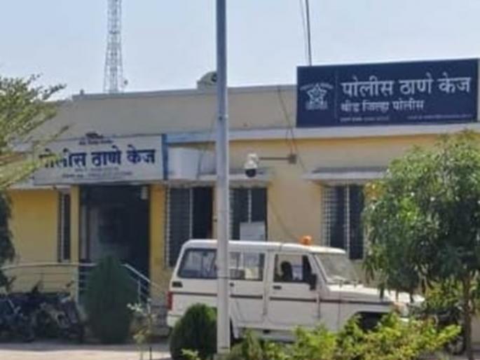 Vishnu Chate, Jayaram Chate questioned for four hours; After Kaij, SIT takes them to Beed | विष्णू चाटे, जयराम चाटेची चार तास चौकशी; केजनंतर एसआयटीने नेले बीडला Vishnu Chate, Jayaram Chate questioned for four hours; After Kaij, SIT takes them to Beed | विष्णू चाटे, जयराम चाटेची चार तास चौकशी; केजनंतर एसआयटीने नेले बीडला