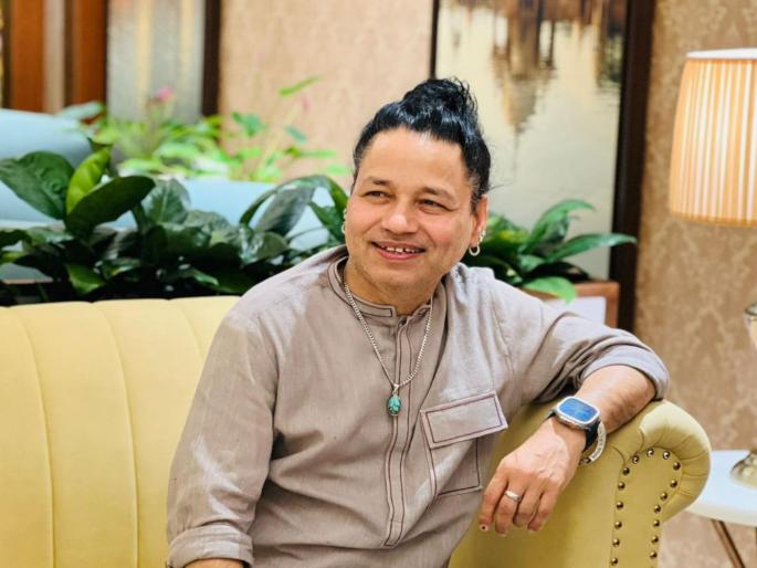 One should not be a playback singer but a real singer Appeal by Kailas Kher | Kailash Kher: प्लेबॅक सिंगर नको तर खराखुरा गाणारा सिंगर व्हायला हवे; कैलास खेर यांचे आवाहन One should not be a playback singer but a real singer Appeal by Kailas Kher | Kailash Kher: प्लेबॅक सिंगर नको तर खराखुरा गाणारा सिंगर व्हायला हवे; कैलास खेर यांचे आवाहन