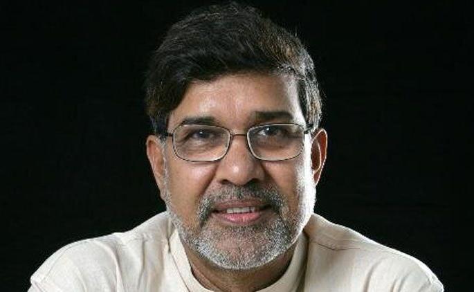 'Nobel' winner Kailash Satyarthi will come to Sanghamanch | ‘नोबेल’ विजेते कैलास सत्यार्थी संघमंचावर येणार 'Nobel' winner Kailash Satyarthi will come to Sanghamanch | ‘नोबेल’ विजेते कैलास सत्यार्थी संघमंचावर येणार