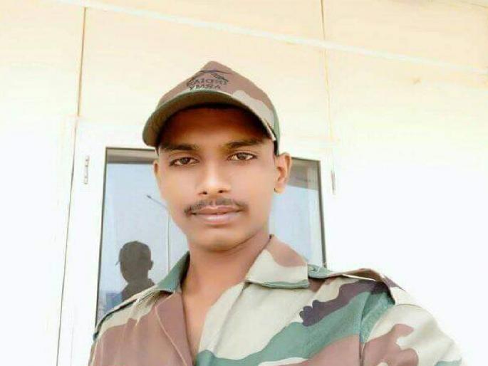 Suicide of a 28 year old jawan in Kolhapur, The reason is still unclear | kolhapur news: सुटी घेवून गावी आला, अन् २८ वर्षीय जवानाने टोकाचा निर्णय घेतला Suicide of a 28 year old jawan in Kolhapur, The reason is still unclear | kolhapur news: सुटी घेवून गावी आला, अन् २८ वर्षीय जवानाने टोकाचा निर्णय घेतला