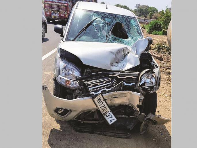 A speeding bike and a car collided head-on; Aunty died on the spot, nephew is critical | भरधाव दुचाकी अन् कारची जोरदार धडक; चुलतीचा जागीच मृत्यू, पुतण्या गंभीर A speeding bike and a car collided head-on; Aunty died on the spot, nephew is critical | भरधाव दुचाकी अन् कारची जोरदार धडक; चुलतीचा जागीच मृत्यू, पुतण्या गंभीर