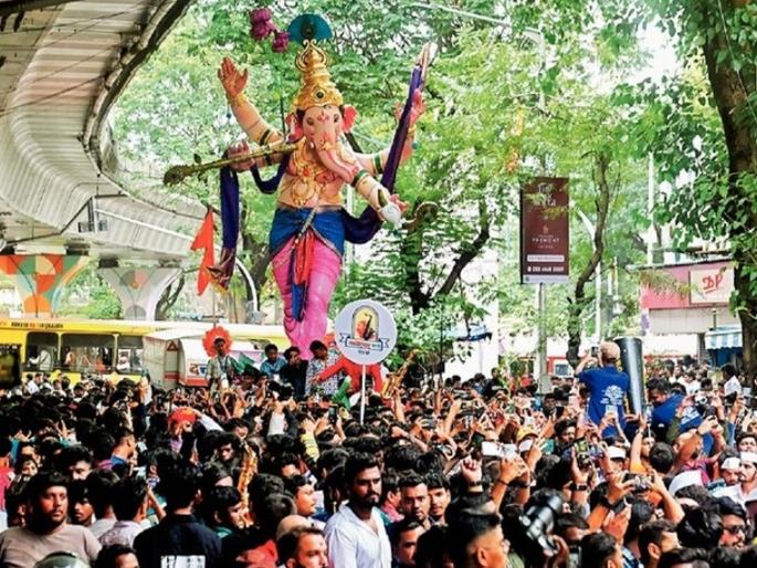 in mumbai cable and trees branches creating disturbance in the arrival ceremony of ganpati brihanmumbai public ganeshotsav coordinating committee statement to the police | विघ्नहर्त्याच्या आगमन सोहळ्यात केबल, फांद्यांचे विघ्न नकोत! गणेशोत्सव समन्वय समितीचे निवेदन in mumbai cable and trees branches creating disturbance in the arrival ceremony of ganpati brihanmumbai public ganeshotsav coordinating committee statement to the police | विघ्नहर्त्याच्या आगमन सोहळ्यात केबल, फांद्यांचे विघ्न नकोत! गणेशोत्सव समन्वय समितीचे निवेदन